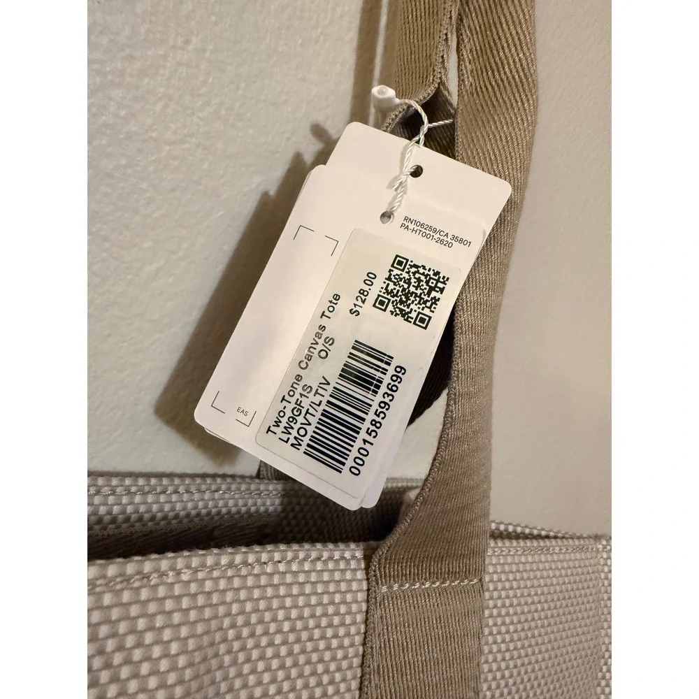 Lululemon Two-Tone Canvas Tote 10L Mohave Tan/Light Ivory NWT Large Tote - Picture 4 of 5